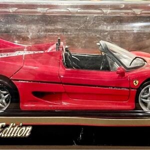MAISTO 1:18 Scale - Ferrari F-50 in Red - #31822- Special Edition